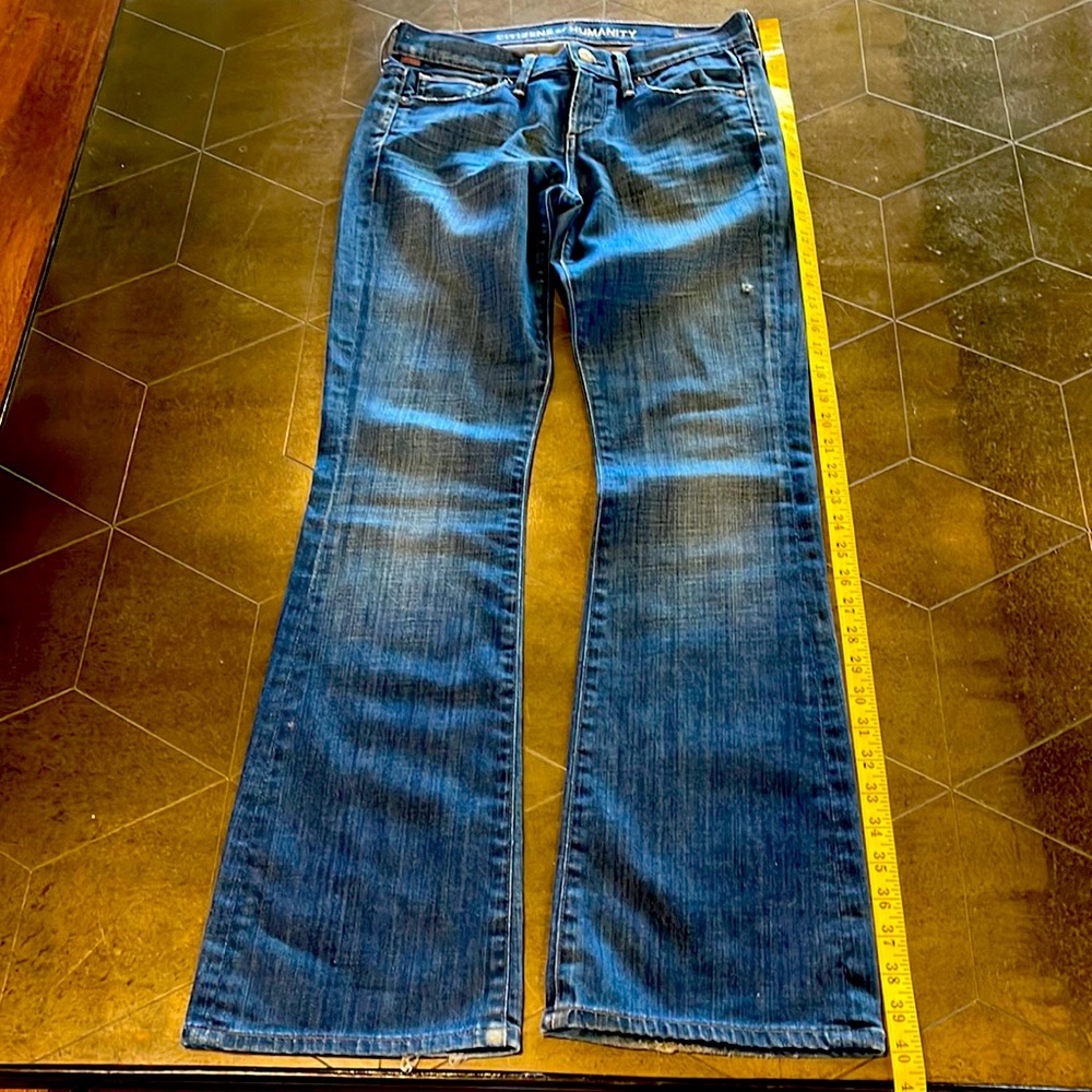 Comfortable blue jeans size 25 w/ 38” L.